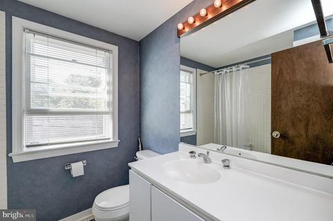 3915 Lantern Dr, Silver Spring, MD 20902 photo 27