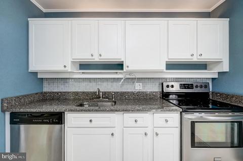 3915 Lantern Dr, Silver Spring, MD 20902 photo 17