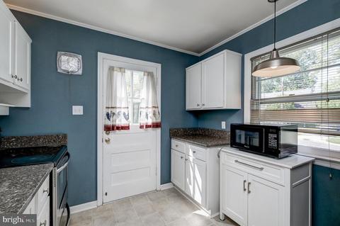3915 Lantern Dr, Silver Spring, MD 20902 photo 13