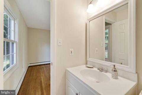 17202 Emerson Dr, Silver Spring, MD 20905 photo 49