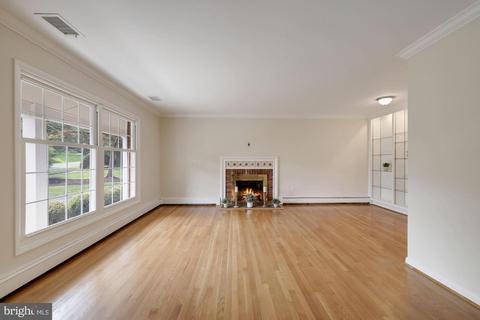 17202 Emerson Dr, Silver Spring, MD 20905 photo 21