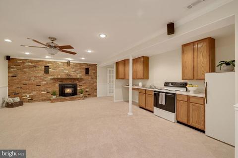 17202 Emerson Dr, Silver Spring, MD 20905 photo 39
