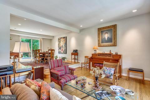 9209 Watson Rd, Silver Spring, MD 20910 photo 16
