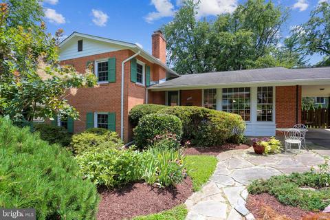 9209 Watson Rd, Silver Spring, MD 20910 photo 1