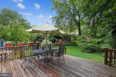 9209 Watson Rd, Silver Spring, MD 20910 photo 3