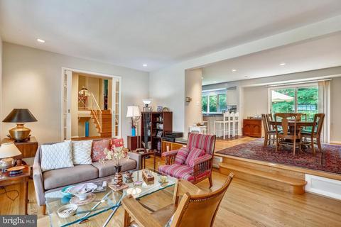 9209 Watson Rd, Silver Spring, MD 20910 photo 14