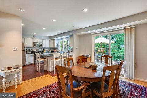 9209 Watson Rd, Silver Spring, MD 20910 photo 12