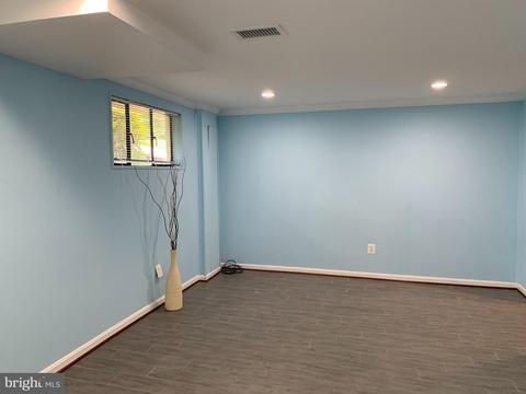 2816 Henderson Ct, Silver Spring, MD 20902 photo 10
