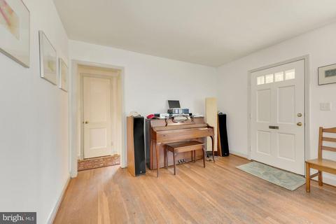 420 Kerwin Rd, Silver Spring, MD 20901 photo 3