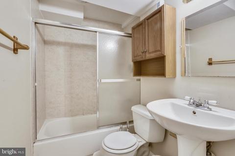 3055 Schubert Dr, Silver Spring, MD 20904 photo 17