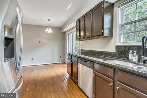 3055 Schubert Dr, Silver Spring, MD 20904 photo 5