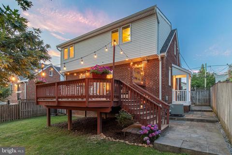 9410 Garwood St, Silver Spring, MD 20901 photo 2