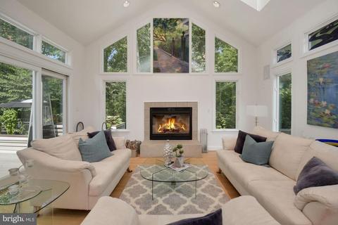 10227 Big Rock Rd, Silver Spring, MD 20901 photo 6