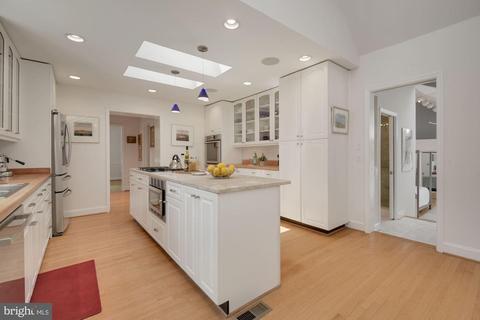 10227 Big Rock Rd, Silver Spring, MD 20901 photo 15