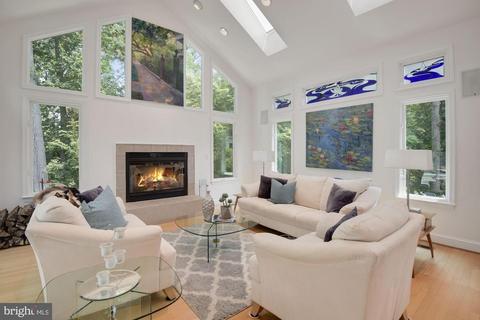 10227 Big Rock Rd, Silver Spring, MD 20901 photo 4