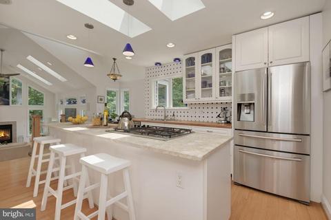 10227 Big Rock Rd, Silver Spring, MD 20901 photo 13