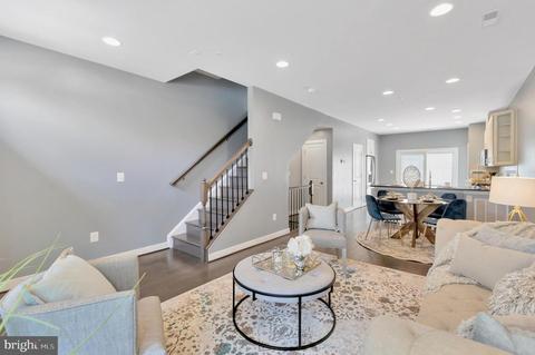 9762 Fields Rd, Gaithersburg, MD 20878 photo 1