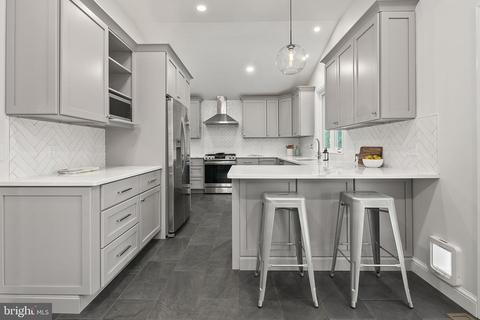 2304 Kimball Pl, Silver Spring, MD 20910 photo 1