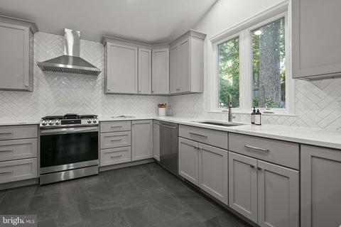 2304 Kimball Pl, Silver Spring, MD 20910 photo 8