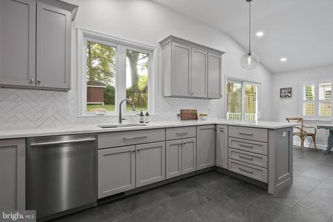 2304 Kimball Pl, Silver Spring, MD 20910 photo 23