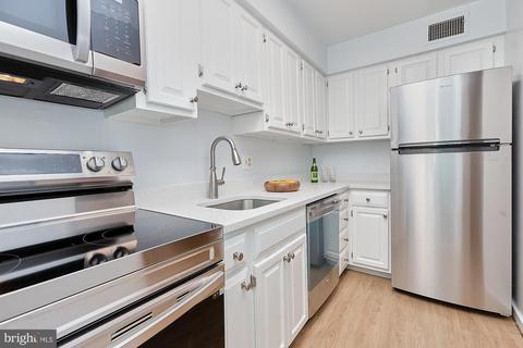 2228 Washington Ave #W-302, Silver Spring, MD 20910 photo 1