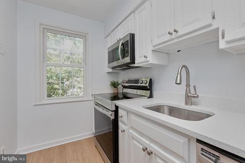 2228 Washington Ave #W-302, Silver Spring, MD 20910 photo 10
