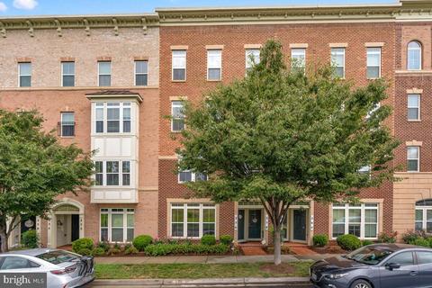 258 Urban Ave, Gaithersburg, MD 20878 | 32 Photos | MLS #MDMC2009340 ...