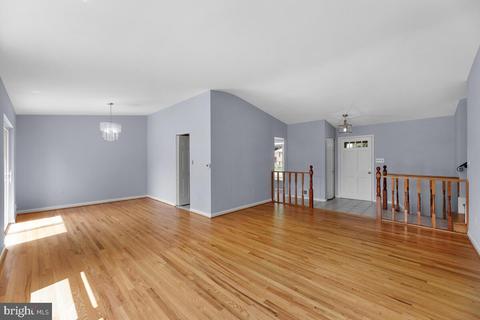 2826 Vixen Ln, Silver Spring, MD 20906 photo 6