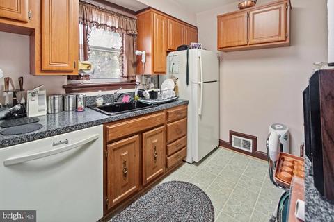 2201 Dennis Ave, Silver Spring, MD 20902 photo 7