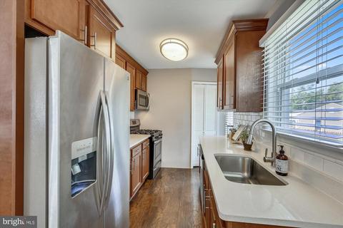 3317 Floral Ct, Silver Spring, MD 20902 photo 8