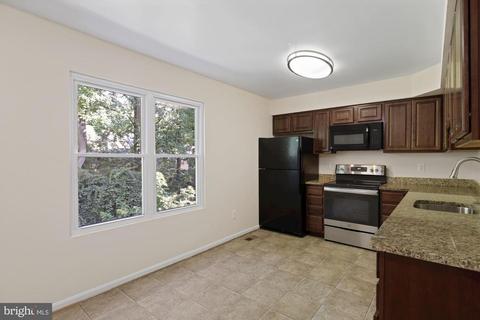 123 Kinsman View Cir, Silver Spring, MD 20901 photo 9
