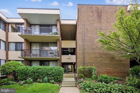 2109 Walsh View Ter #12-303, Silver Spring, MD 20902 photo 2