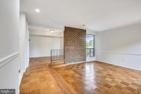 2109 Walsh View Ter #12-303, Silver Spring, MD 20902 photo 11