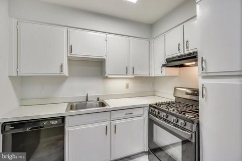 2109 Walsh View Ter #12-303, Silver Spring, MD 20902 photo 17