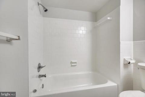 2109 Walsh View Ter #12-303, Silver Spring, MD 20902 photo 23