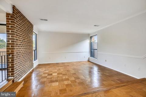2109 Walsh View Ter #12-303, Silver Spring, MD 20902 photo 10