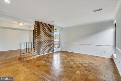 2109 Walsh View Ter #12-303, Silver Spring, MD 20902 photo 12