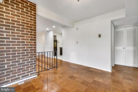 2109 Walsh View Ter #12-303, Silver Spring, MD 20902 photo 16
