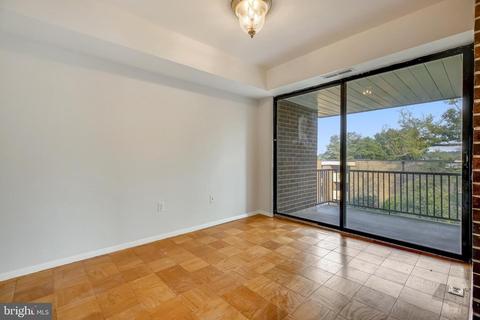 2109 Walsh View Ter #12-303, Silver Spring, MD 20902 photo 15