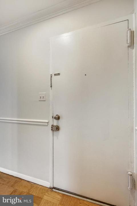 2109 Walsh View Ter #12-303, Silver Spring, MD 20902 photo 8