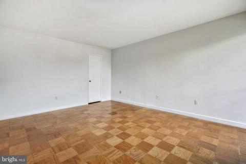 2109 Walsh View Ter #12-303, Silver Spring, MD 20902 photo 29
