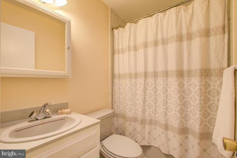 14813 Stonegate Ter, Silver Spring, MD 20905 photo 22
