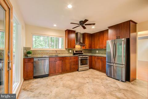 14813 Stonegate Ter, Silver Spring, MD 20905 photo 10