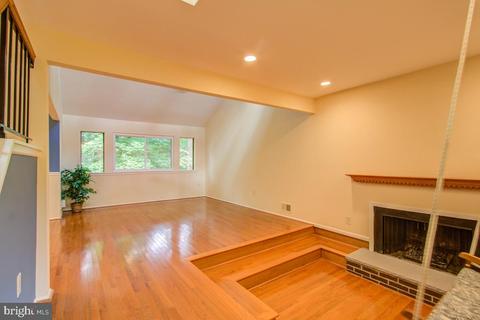 14813 Stonegate Ter, Silver Spring, MD 20905 photo 3