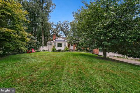 12814 Baker Dr, Silver Spring, MD 20904 photo 2