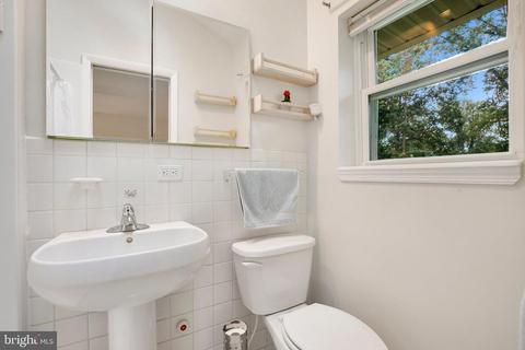 12814 Baker Dr, Silver Spring, MD 20904 photo 35