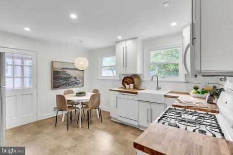912 Robin Rd, Silver Spring, MD 20901 photo 6