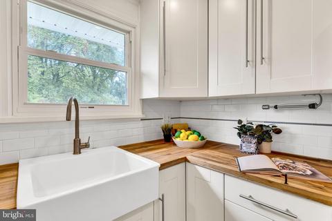 912 Robin Rd, Silver Spring, MD 20901 photo 8