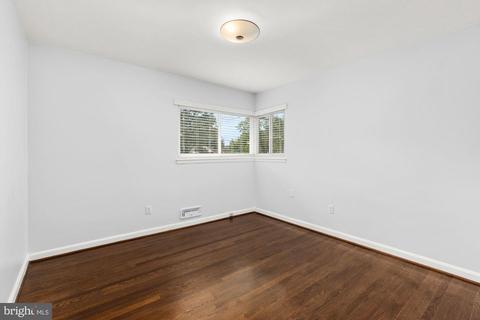 314 Burnt Mills Ave, Silver Spring, MD 20901 photo 17