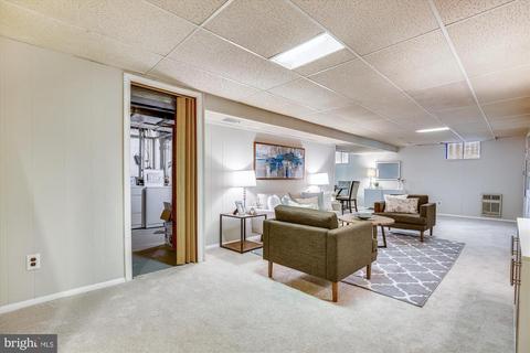 1609 Cody Dr, Silver Spring, MD 20902 photo 29
